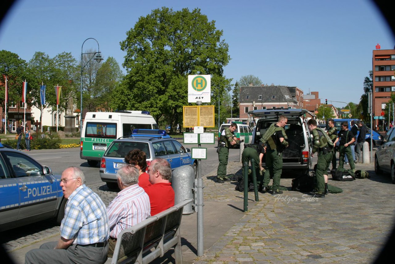 Bild 13 - NPD in Bramstedt am 1.5.07